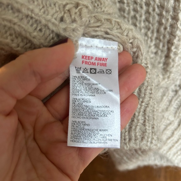 Cozy Cream Knit Cardigan Sweater - Picture 6 of 7